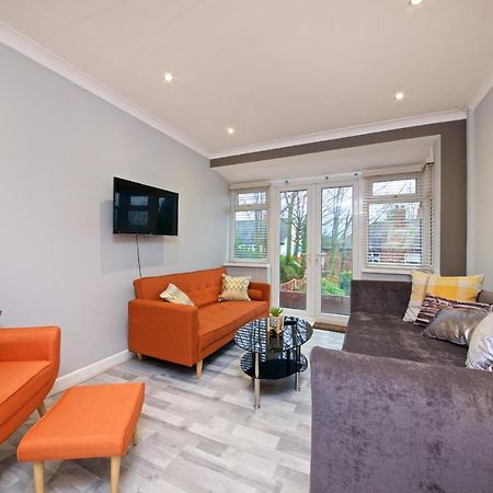 Beautiful Cozy Home With Free Parking Manchester Eksteriør billede