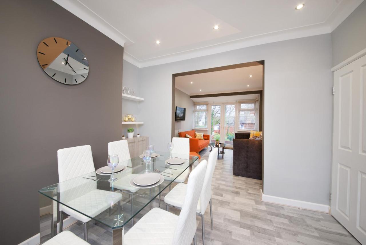 Beautiful Cozy Home With Free Parking Manchester Eksteriør billede