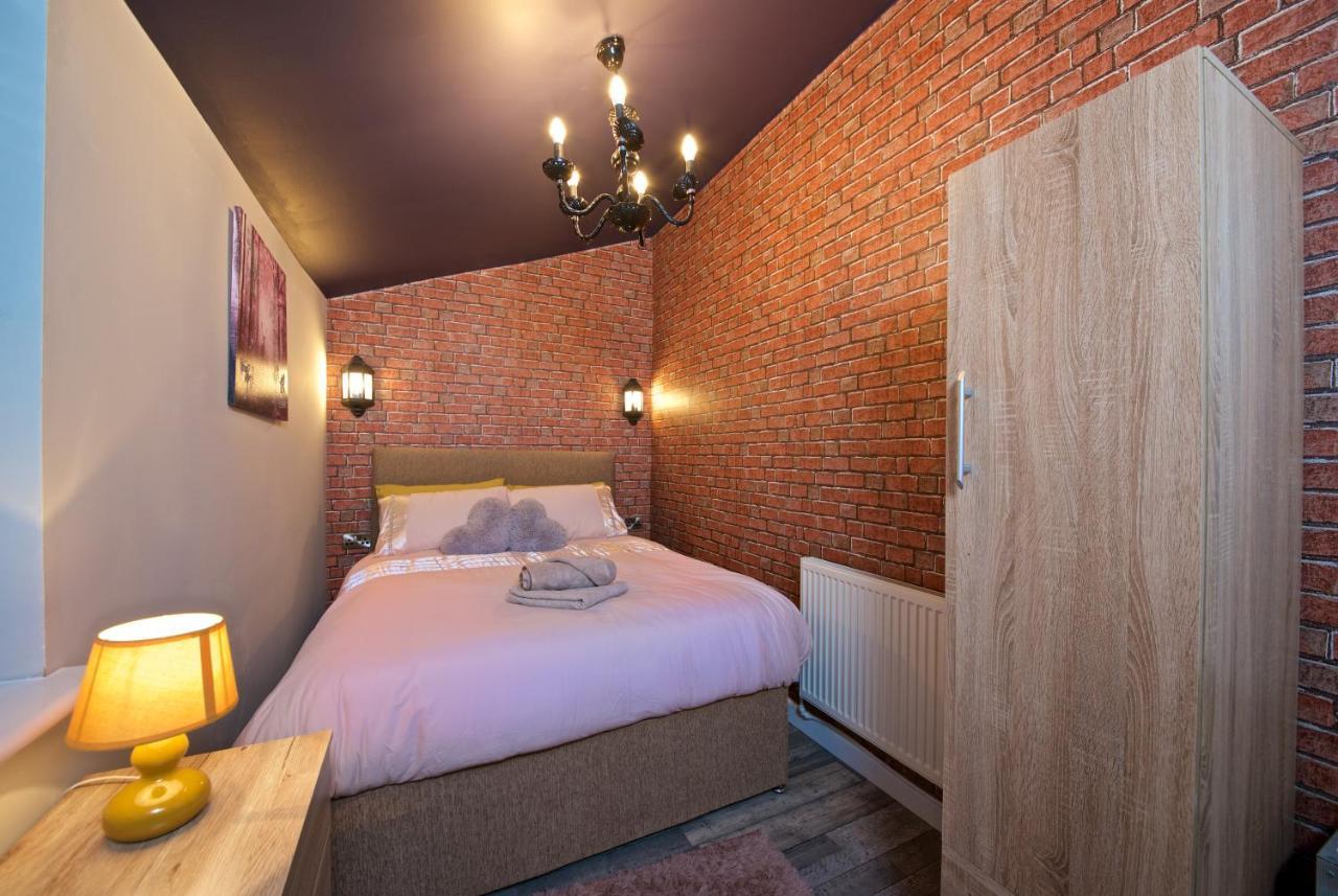 Beautiful Cozy Home With Free Parking Manchester Eksteriør billede