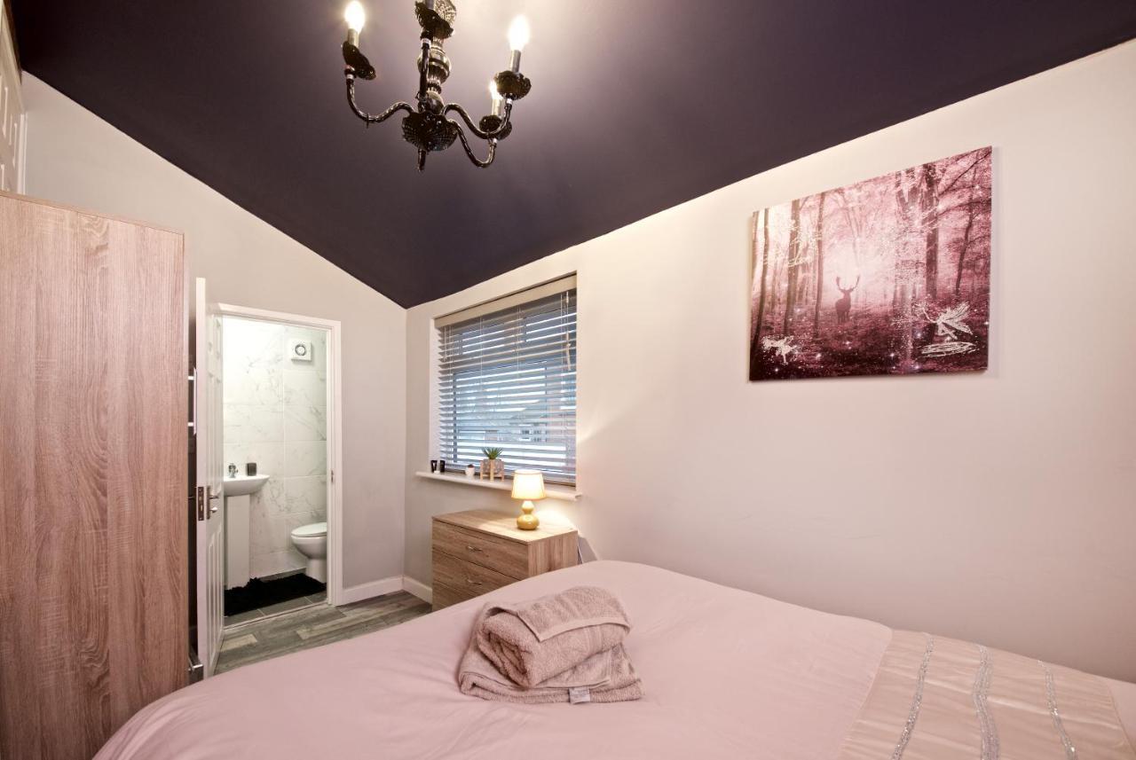 Beautiful Cozy Home With Free Parking Manchester Eksteriør billede