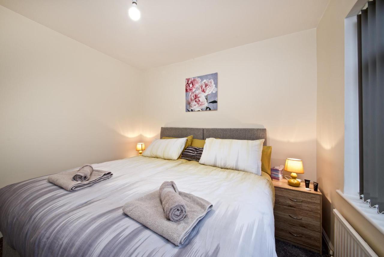 Beautiful Cozy Home With Free Parking Manchester Eksteriør billede