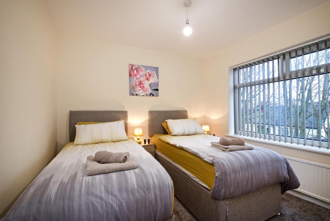 Beautiful Cozy Home With Free Parking Manchester Eksteriør billede