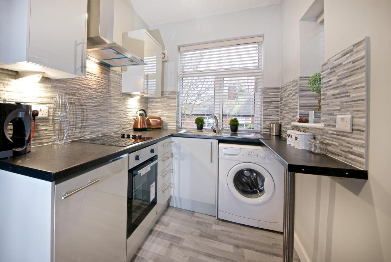 Beautiful Cozy Home With Free Parking Manchester Eksteriør billede