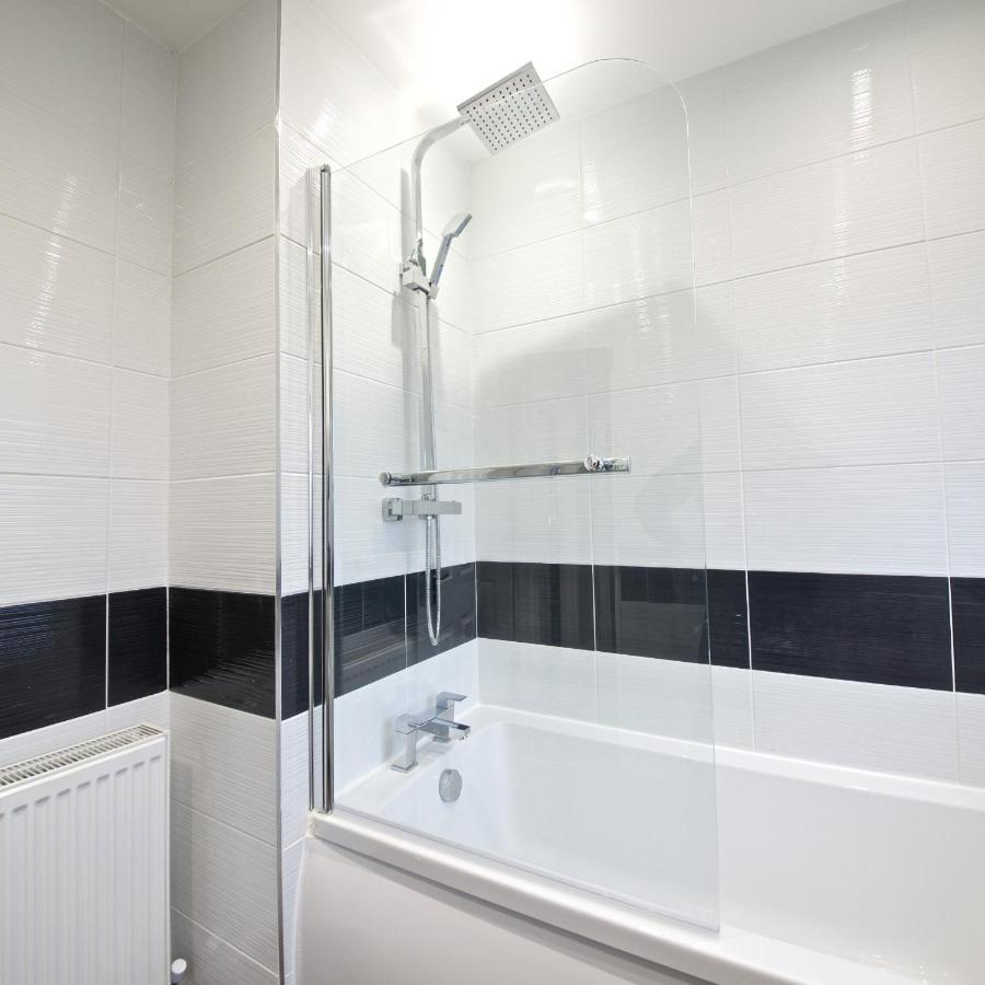 Beautiful Cozy Home With Free Parking Manchester Eksteriør billede